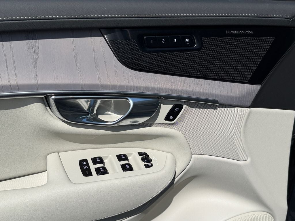 2026 Volvo XC90 Plug-In Hybrid T8 Ultra 7 Passenger