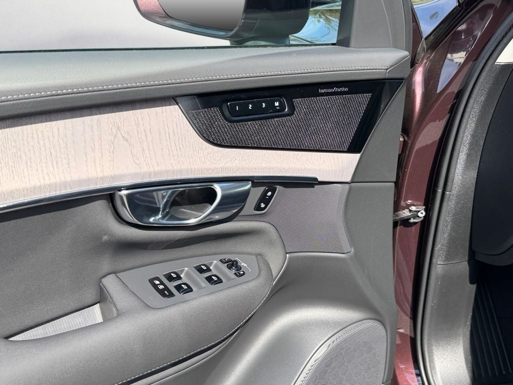 2026 Volvo XC90 Plug-In Hybrid T8 Ultra 7 Passenger