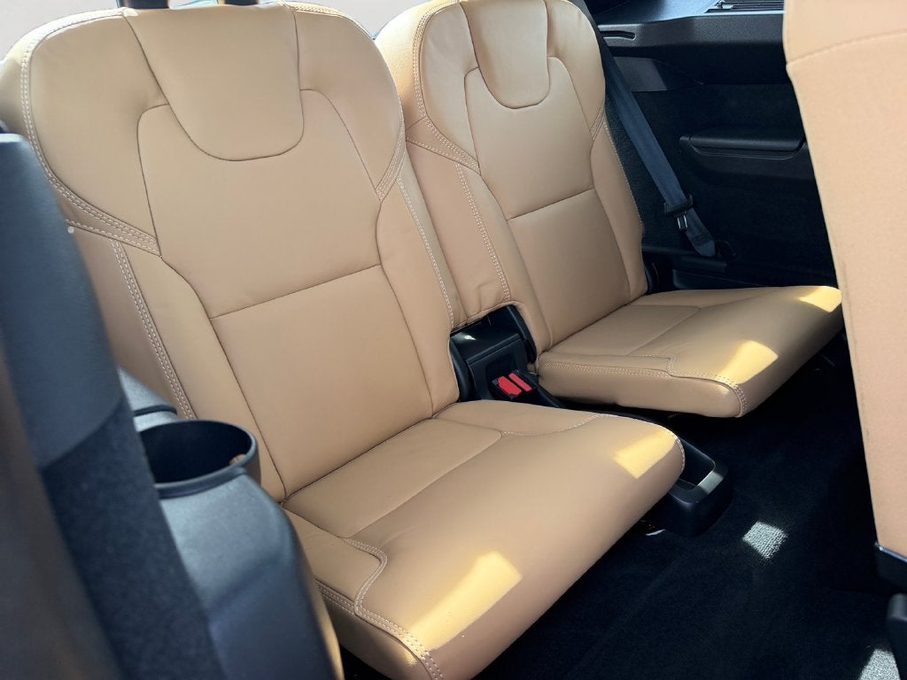 2025 Volvo XC90 Plug-In Hybrid T8 Ultra 7 Passenger