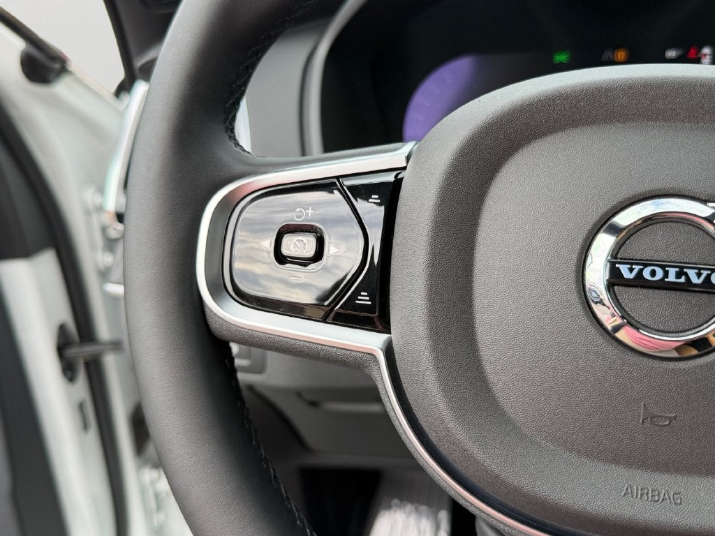 2025 Volvo XC90 Plug-In Hybrid T8 Ultra 7 Passenger