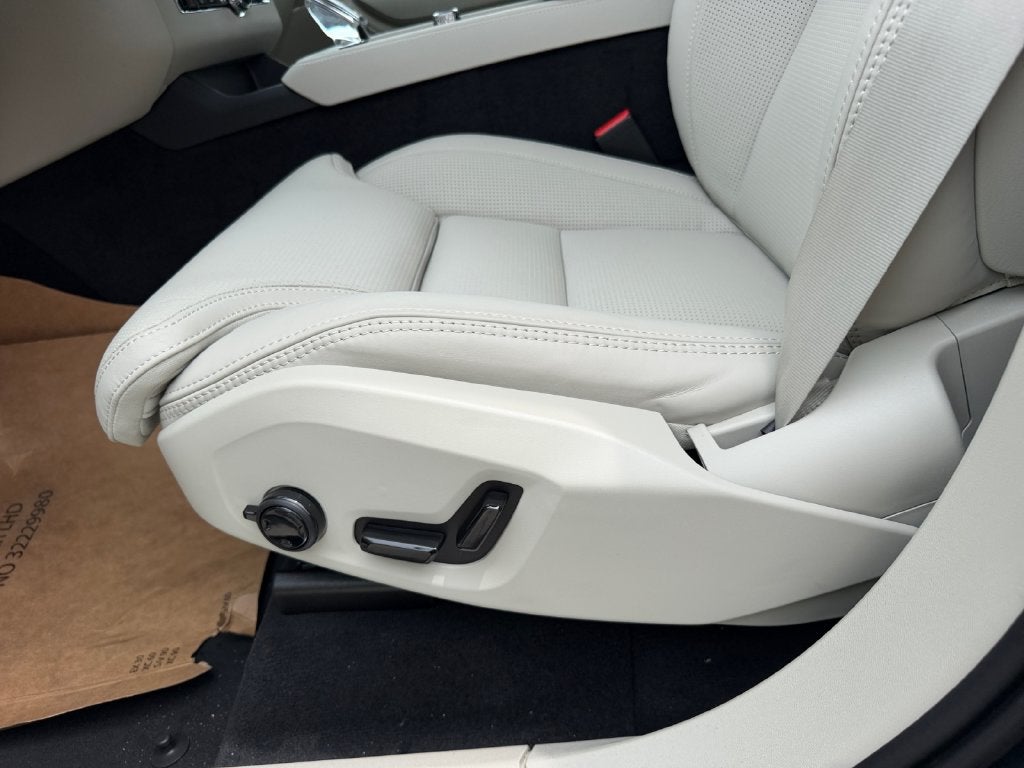 2026 Volvo XC90 Plug-In Hybrid T8 Ultra 7 Passenger
