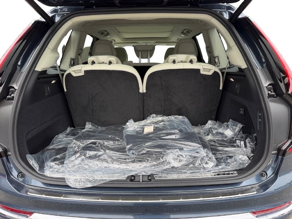 2026 Volvo XC90 Plug-In Hybrid T8 Ultra 7 Passenger