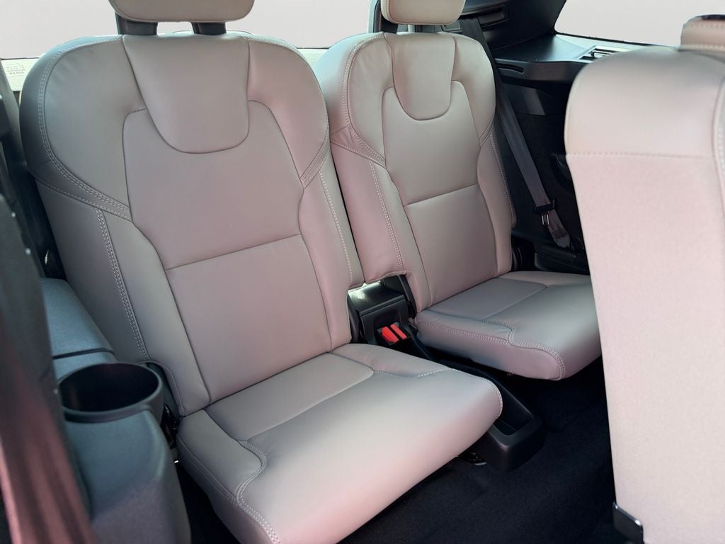 2026 Volvo XC90 Plug-In Hybrid T8 Ultra