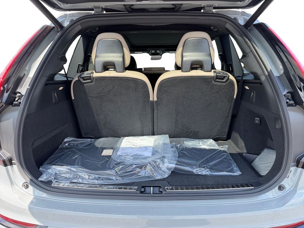 2026 Volvo XC90 Plug-In Hybrid T8 Ultra
