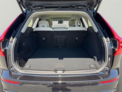 2025 Volvo XC60 Plug-In Hybrid T8 Plus