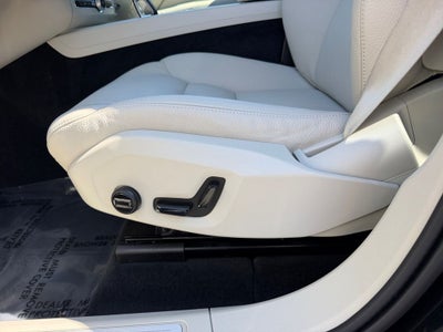 2025 Volvo XC60 Plug-In Hybrid T8 Plus