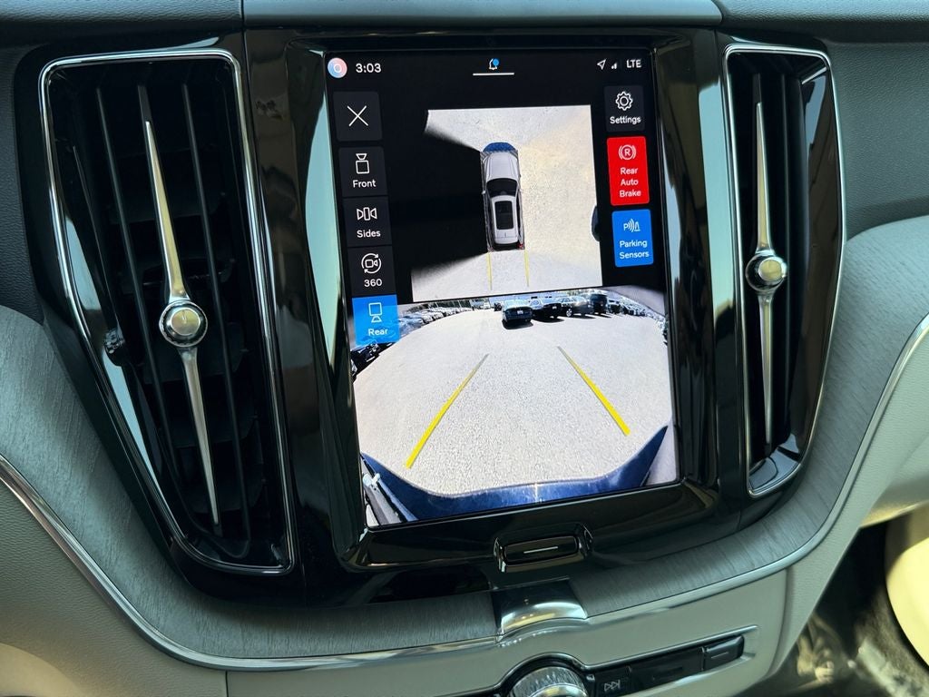 2025 Volvo XC60 Plug-In Hybrid T8 Plus