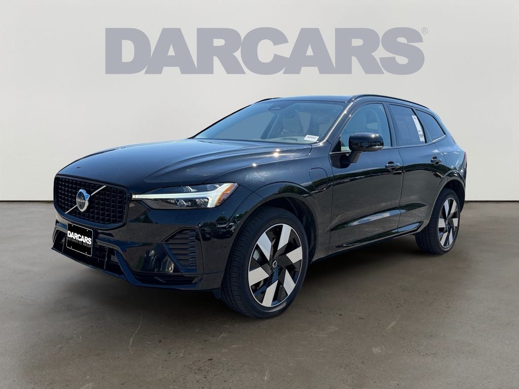 2025 Volvo XC60 Plug-In Hybrid T8 Plus