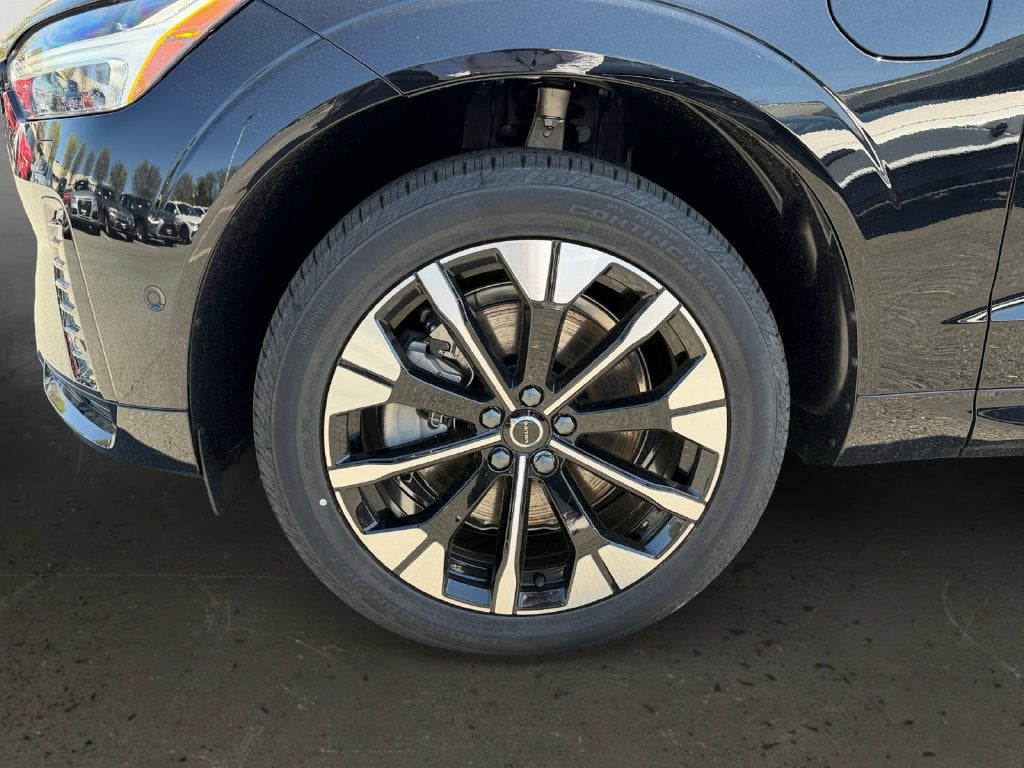 2026 Volvo XC60 Plug-In Hybrid T8 Plus