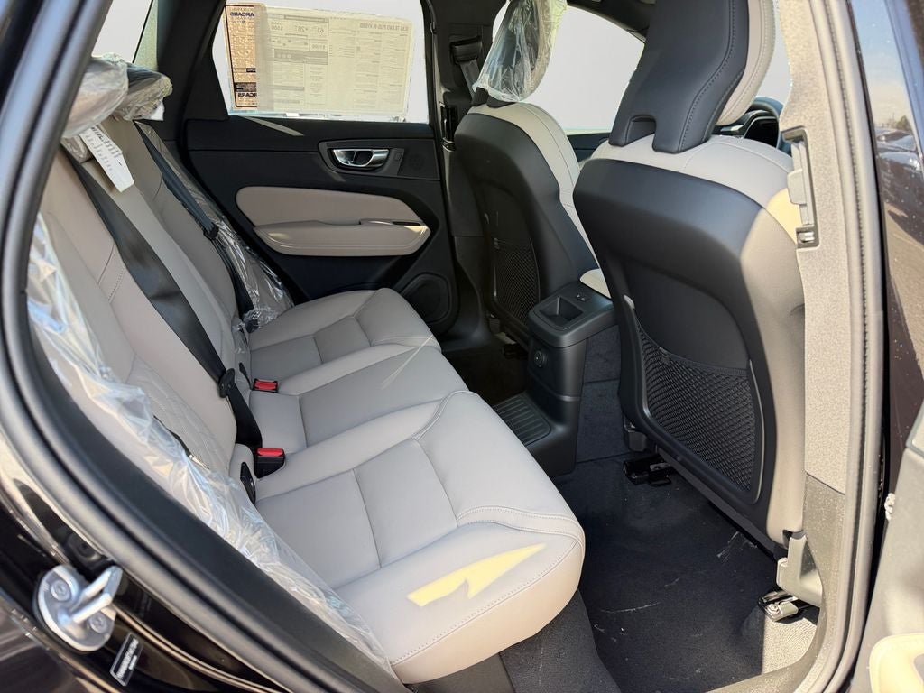 2026 Volvo XC60 Plug-In Hybrid T8 Plus