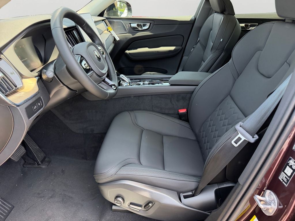 2026 Volvo XC60 Plug-In Hybrid T8 Plus