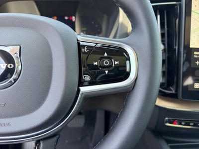 2026 Volvo XC60 Plug-In Hybrid T8 Plus