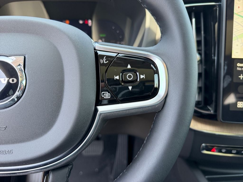 2026 Volvo XC60 Plug-In Hybrid T8 Plus