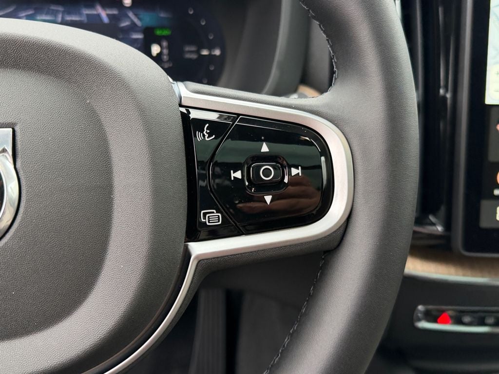 2026 Volvo XC60 Plug-In Hybrid T8 Plus