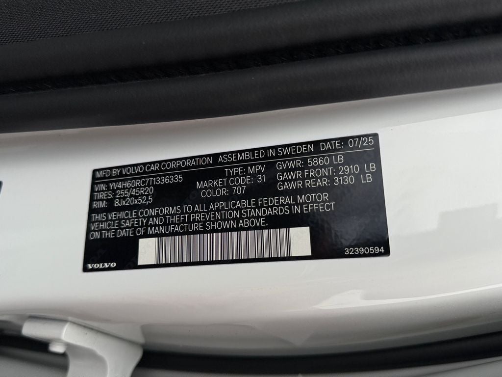 2026 Volvo XC60 Plug-In Hybrid T8 Plus