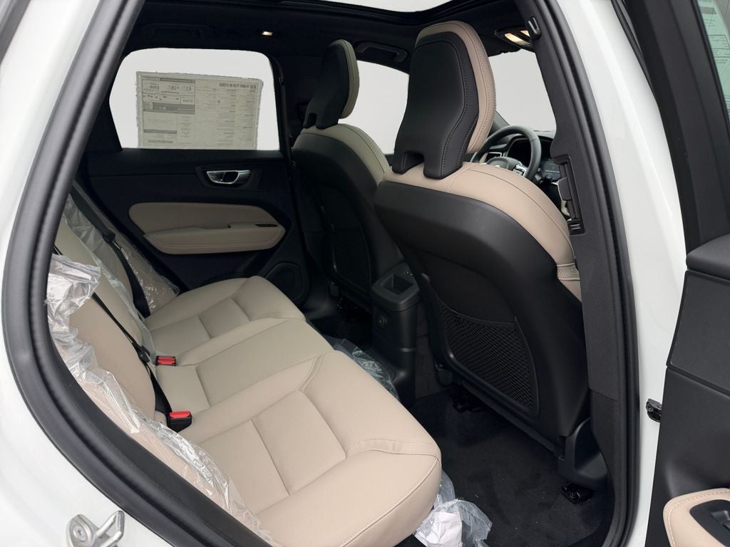 2026 Volvo XC60 Plug-In Hybrid T8 Plus