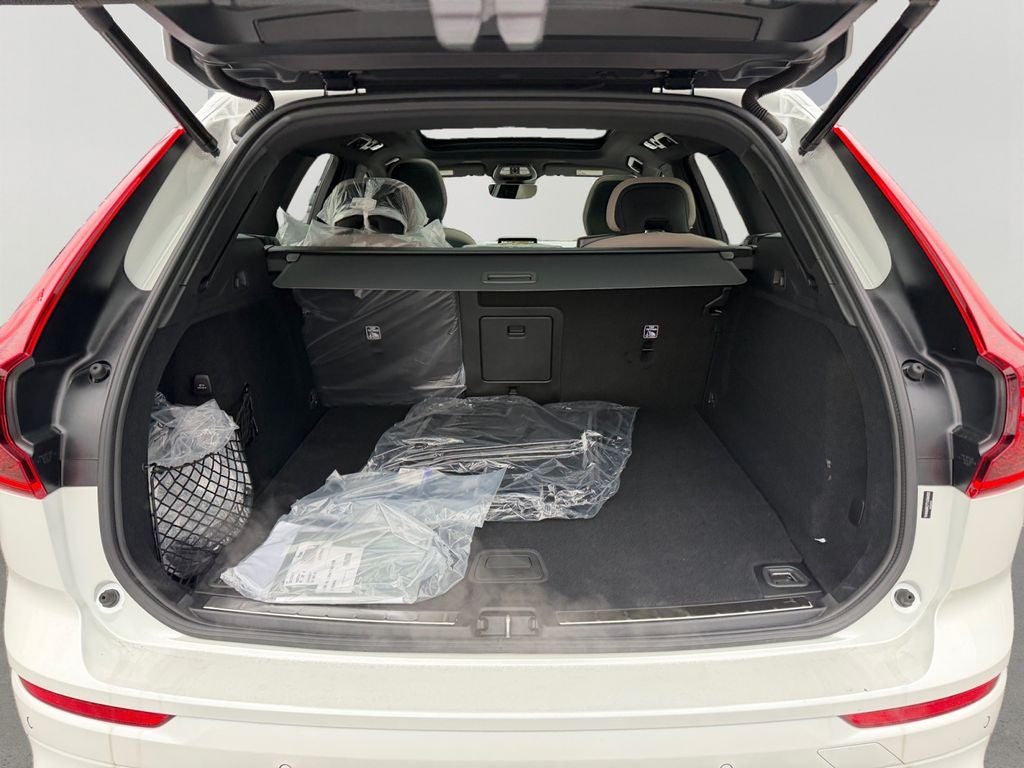 2026 Volvo XC60 Plug-In Hybrid T8 Plus