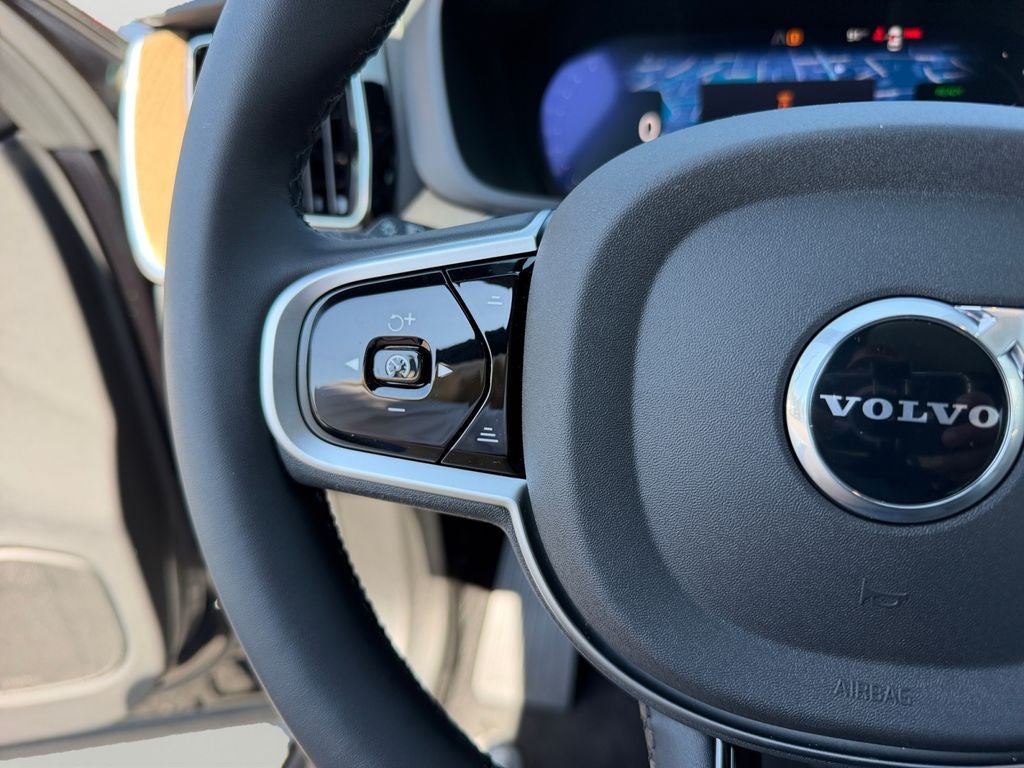 2026 Volvo XC60 Plug-In Hybrid T8 Plus
