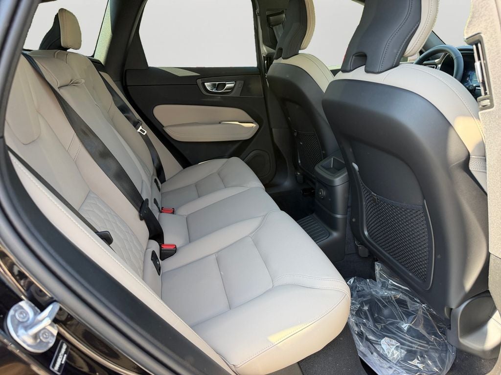 2026 Volvo XC60 Plug-In Hybrid T8 Plus
