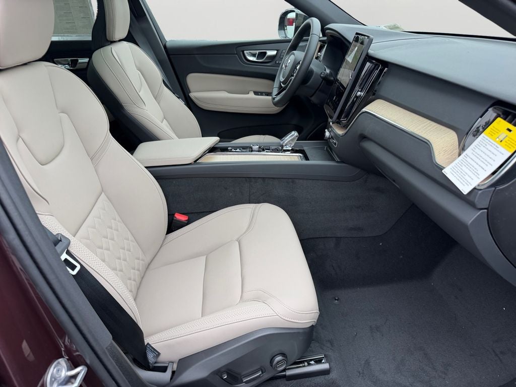 2026 Volvo XC60 Plug-In Hybrid T8 Plus