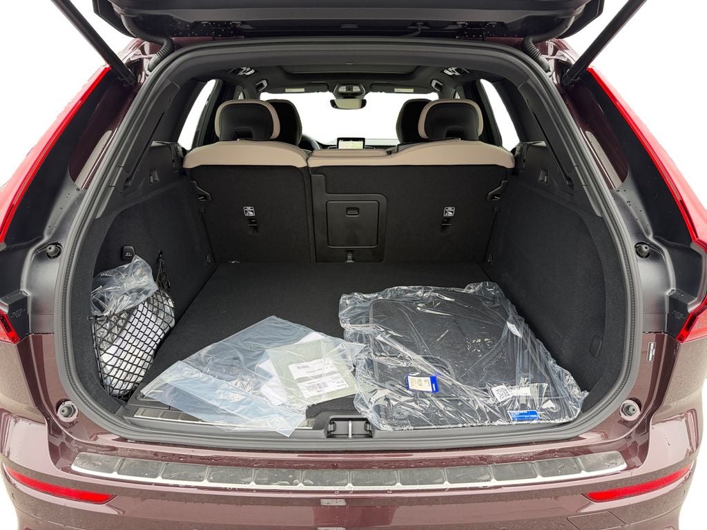 2026 Volvo XC60 Plug-In Hybrid T8 Plus