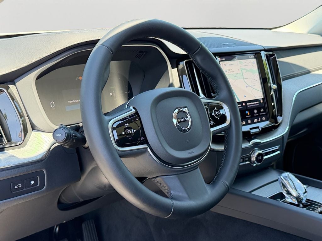 2025 Volvo XC60 Plug-In Hybrid T8 Ultra