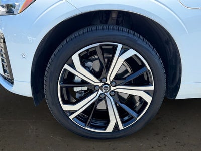 2025 Volvo XC60 Plug-In Hybrid T8 Ultra