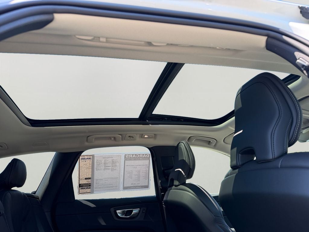 2025 Volvo XC60 Plug-In Hybrid T8 Ultra