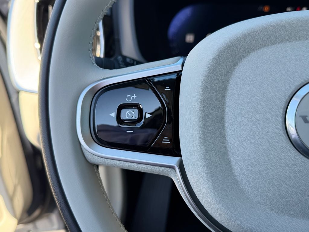 2026 Volvo XC60 Plug-In Hybrid T8 Ultra