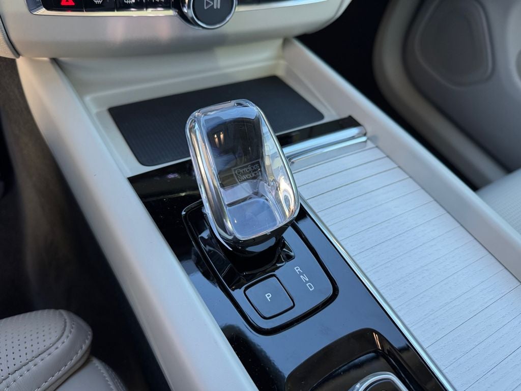 2026 Volvo XC60 Plug-In Hybrid T8 Ultra