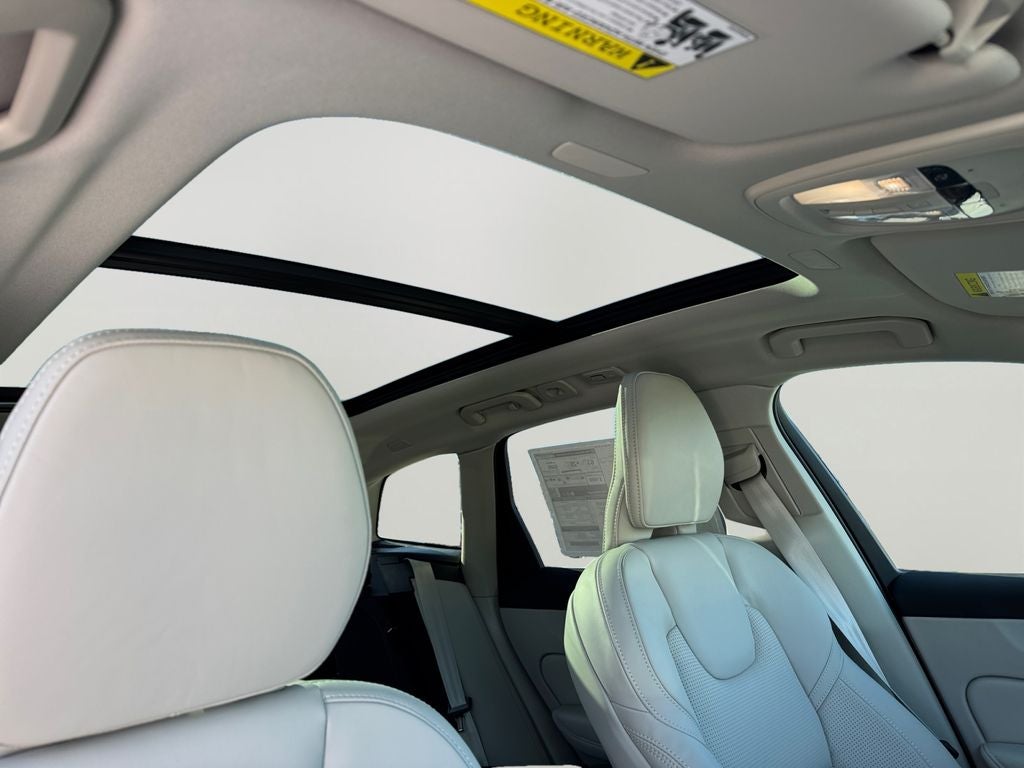 2026 Volvo XC60 Plug-In Hybrid T8 Ultra