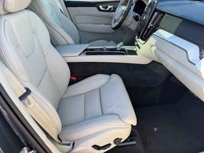 2026 Volvo XC60 Plug-In Hybrid T8 Ultra