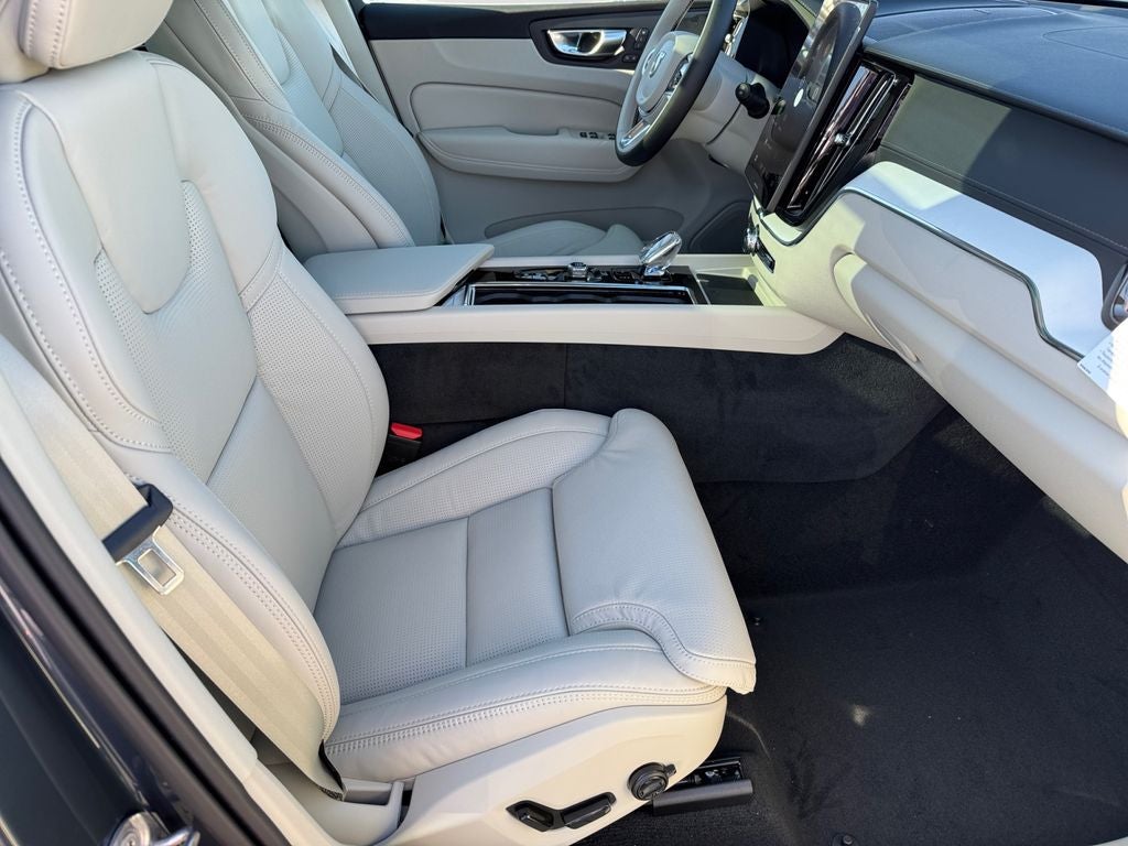 2026 Volvo XC60 Plug-In Hybrid T8 Ultra