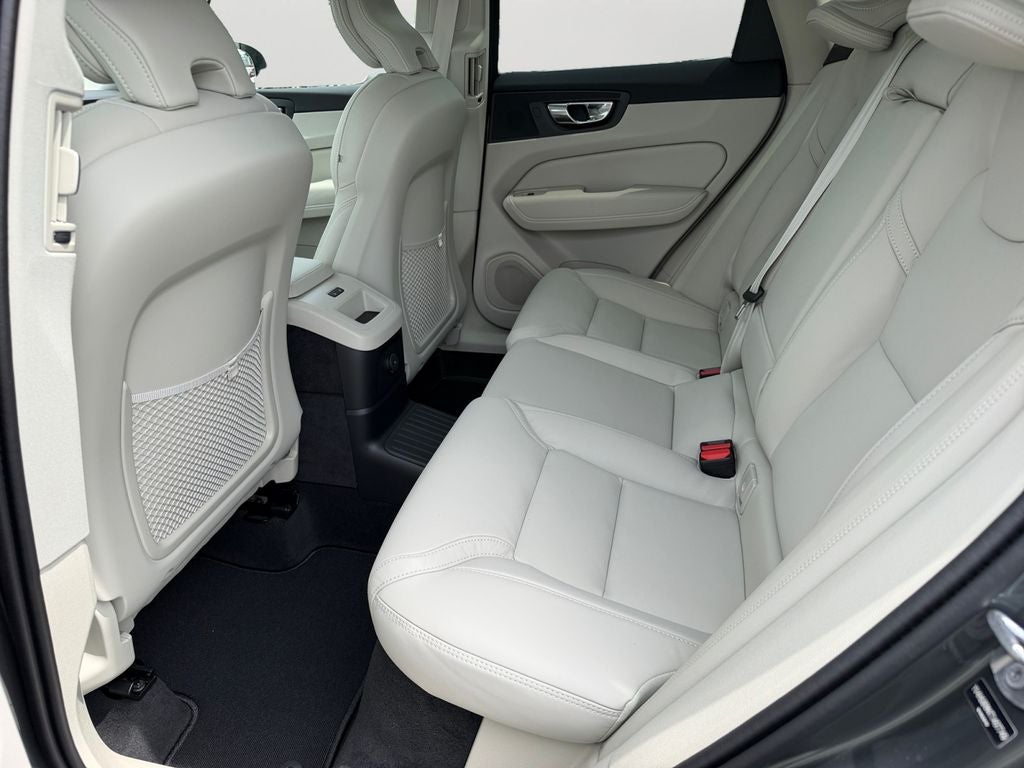 2026 Volvo XC60 Plug-In Hybrid T8 Ultra
