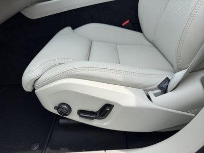 2026 Volvo XC60 Plug-In Hybrid T8 Ultra