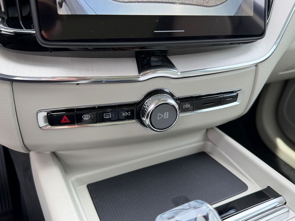 2026 Volvo XC60 Plug-In Hybrid T8 Ultra
