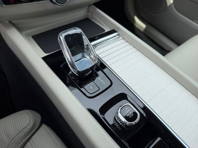 2026 Volvo XC60 Plug-In Hybrid T8 Ultra