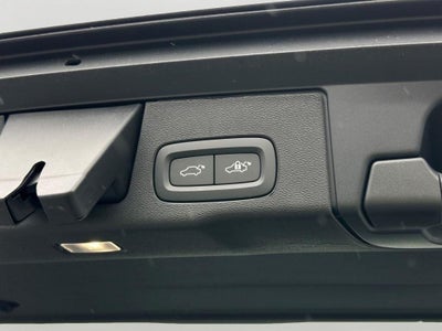 2026 Volvo XC60 Plug-In Hybrid T8 Ultra