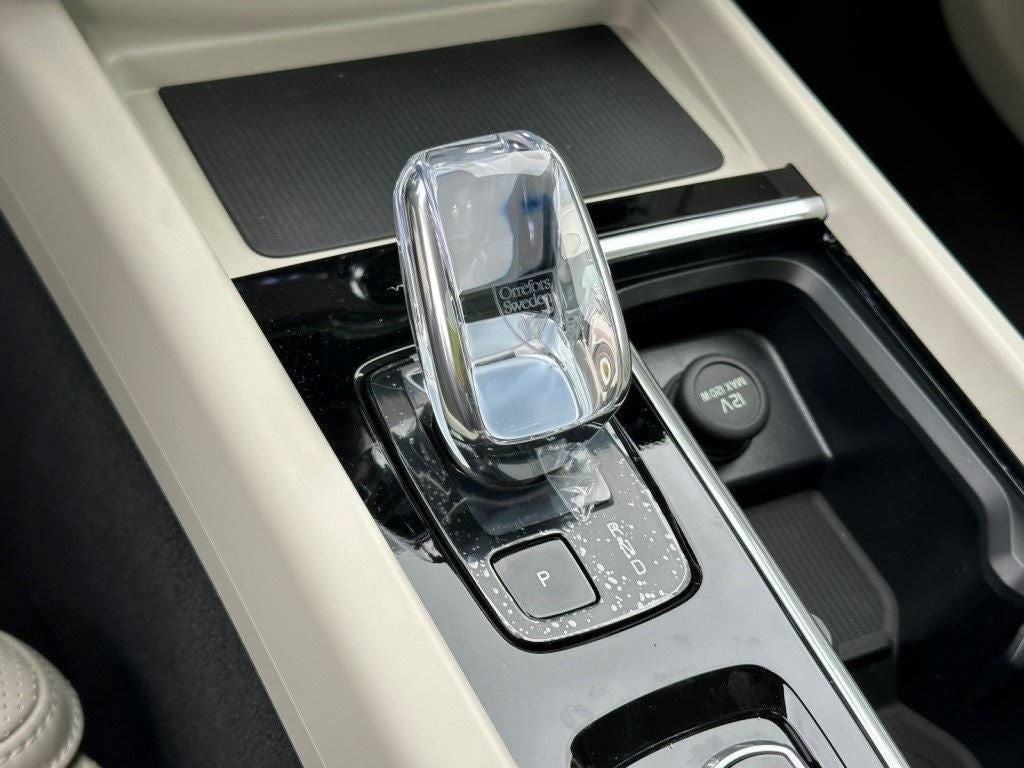 2026 Volvo XC60 Plug-In Hybrid T8 Ultra