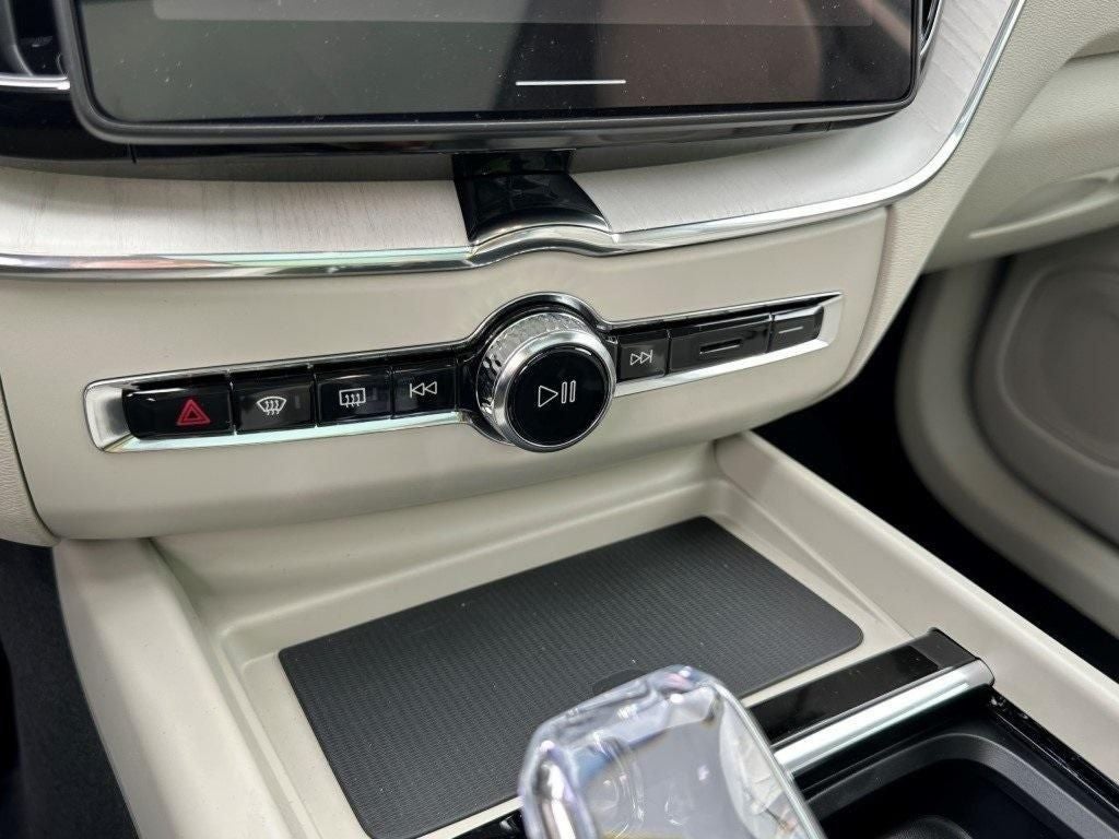 2026 Volvo XC60 Plug-In Hybrid T8 Ultra