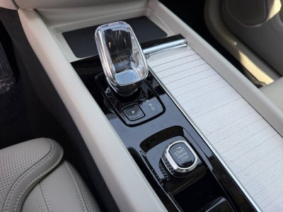 2026 Volvo XC60 Plug-In Hybrid T8 Ultra