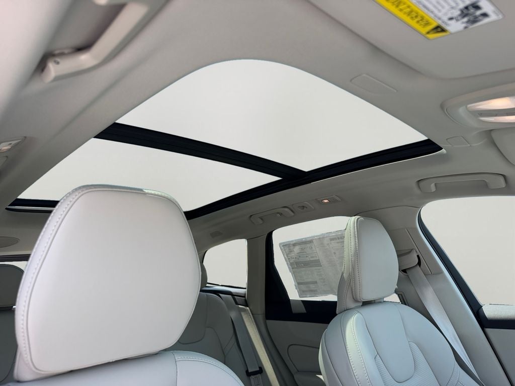 2026 Volvo XC60 Plug-In Hybrid T8 Ultra