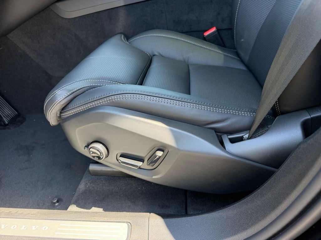 2026 Volvo XC60 Plug-In Hybrid T8 Ultra