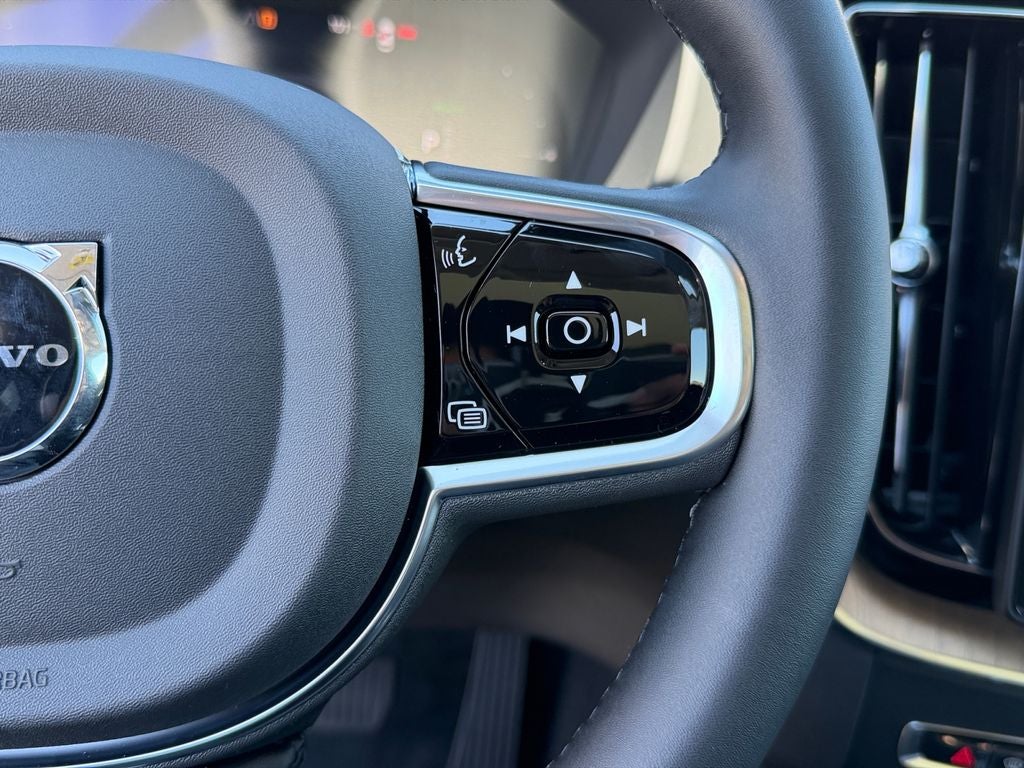 2026 Volvo XC60 Plug-In Hybrid T8 Ultra