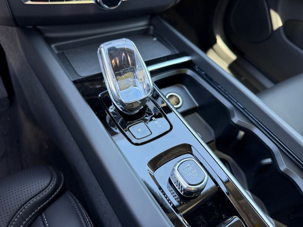 2026 Volvo XC60 Plug-In Hybrid T8 Ultra