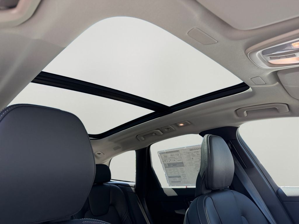 2026 Volvo XC60 Plug-In Hybrid T8 Ultra