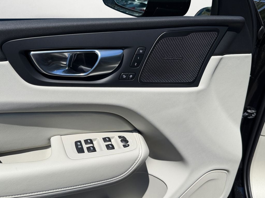 2026 Volvo XC60 Plug-In Hybrid T8 Ultra