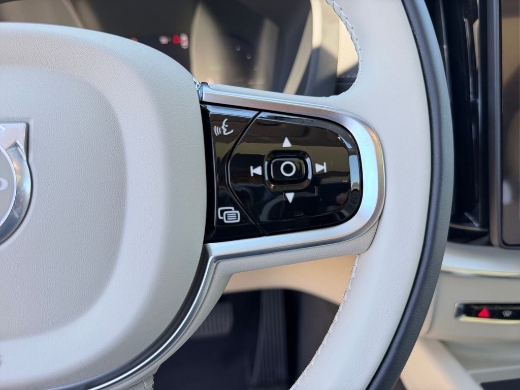 2026 Volvo XC60 Plug-In Hybrid T8 Ultra