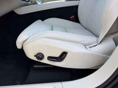 2026 Volvo XC60 Plug-In Hybrid T8 Ultra