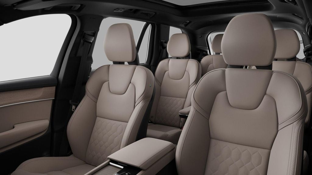 2027 Volvo XC90 Plug-In Hybrid T8 Plus 6 Passenger